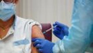 الإمارات تتخطى حاجز 18 مليون جرعة من لقاح كورونا