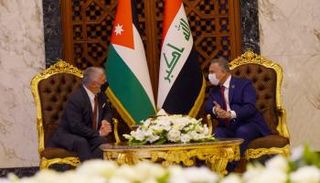 الكاظمي خلال استقباله الملك عبدالله الثاني