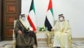 محمد بن راشد ورئيس الوزراء الكويتي يبحثان سبل تعزيز العلاقات