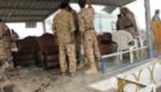 "العند" وجور الزمن.. أسطورة الجيش الأحمر باليمن تحت قصف الحوثيين