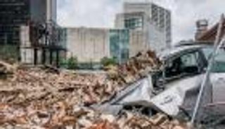 صور.. أضرار كارثية لإعصار "أيدا" بشوارع ومنازل ولاية أمريكية