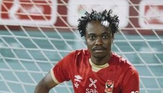 بيرسي تاو لاعب الأهلي المصري