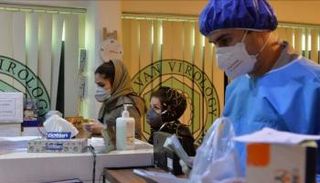 مستشفى لعلاج مرضى كورونا في إيران (أرشيفية)