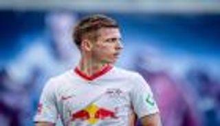 محاولة فاشلة.. لايبزيج يحبط برشلونة في آخر ساعات الميركاتو