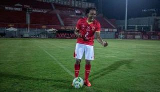 بيرسي تاو لاعب الأهلي المصري الجديد