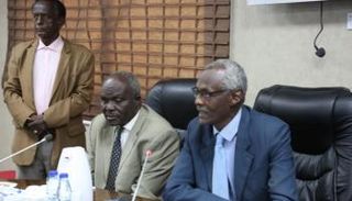 جانب من المؤتمر الصحفي لوزير الري السوداني 