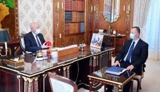 الرئيس التونسي خلال لقائه بوزير الصحة