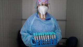 أسباب عديدة دفعت أمريكا لإعدام ملايين الجرعات من لقاحات كورونا