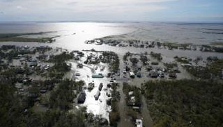 مخلفات إعصار "إيدا" 