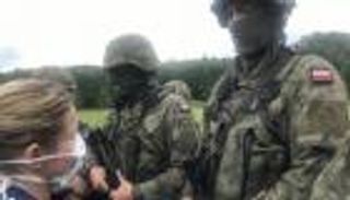 لمنع المهاجرين.. بولندا تعلن الطوارئ على حدودها مع بيلاروسيا