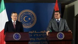 جانب من زيارة رئيس الحكومة الإيطالية إلى ليبيا في إبريل الماضي. (أرشيفية)