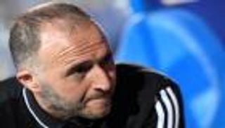 تصرف طائش من "صخرة" الجزائر يثير غضب بلماضي