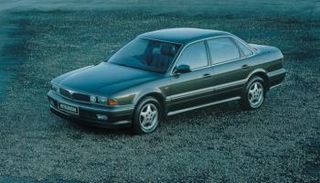 طراز Mitsubishi Diamante 