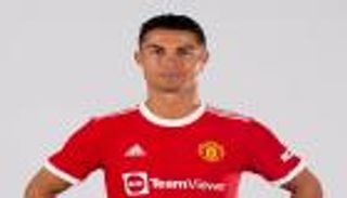 في 12 ساعة.. قميص كريستيانو رونالدو يدخل تاريخ الدوري الإنجليزي