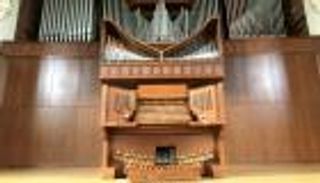 حريق بكنيسة أوكرانية يلتهم آلة موسيقية قيمتها 1.5 مليون يورو