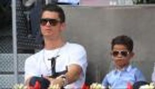 شراكة تاريخية جديدة؟.. مانشستر يونايتد يلم شمل نجلي روني ورونالدو