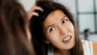 مشاكل الشعر وفروة الرأس.. أشهرها "القوباء الحلقية"