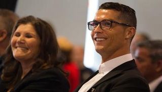 كريستيانو رونالدو ووالدته