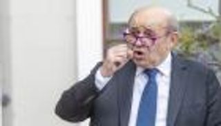 فرنسا تندد بانقلاب غينيا كوناكري وتدعو لإطلاق سراح رئيسها