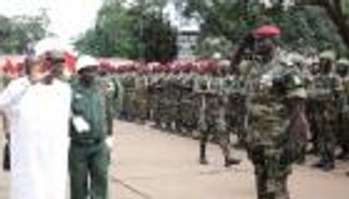 مامادي دومبويا.. من هو قائد انقلاب غينيا كوناكري؟