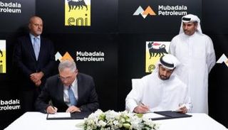 توقيع مذكرة تفاهم بين شركة مبادلة للبترول، وشركة "إيني"