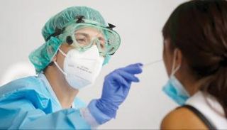 فحص فيروس كورونا في الإمارات