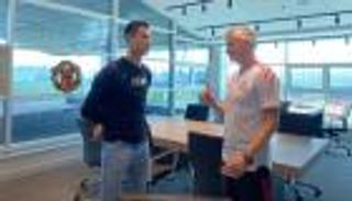 من الحجر للتدريبات.. كريستيانو رونالدو يظهر في مانشستر يونايتد