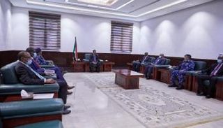 حمدوك يترأس اجتماعا رفيعا لضبط الأمن بالخرطوم