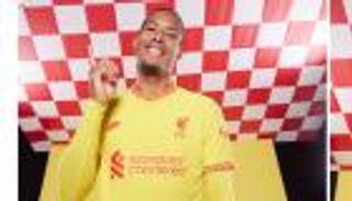 كيف جاء الرد؟.. قميص ليفربول يفجر سخرية الجماهير