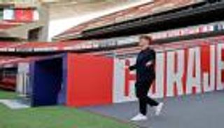 بالصور.. جريزمان يودع حقبة برشلونة بـ"نيولوك" مدريدي