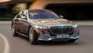 مرسيدس تسلك الطريق الأخضر.. قانون الانبعاثات ينتصر