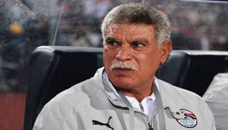 حسن شحاتة مدرب منتخب مصر السابق