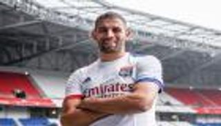 خطوة جديدة.. ليون يحسم مستقبل إسلام سليماني ببطاقة أوروبية