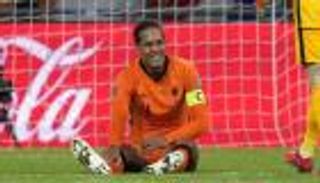 فان دايك يرد على اتهامات التمثيل بالتصوير البطيء