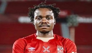 بيرسي تاو لاعب الأهلي