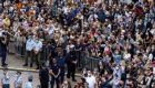 صور.. جنازة حاشدة لنصير الفلسطينيين الموسيقار اليوناني ثيودوراكيس