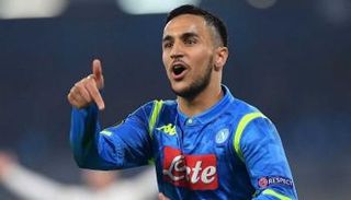 النجم الجزائري آدم وناس