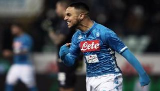 آدم وناس لاعب نابولي الإيطالي