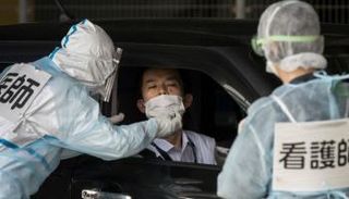 اختبار كورونا من السيارة في اليابان