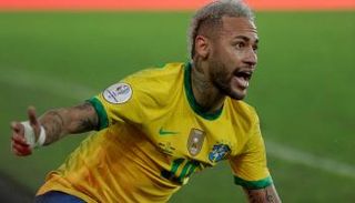 نيمار دا سيلفا نجم منتخب البرازيل