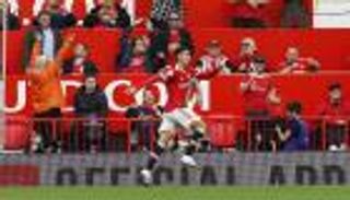 بالفيديو.. رونالدو يستهل العودة إلى مانشستر يونايتد بهدف تاريخي