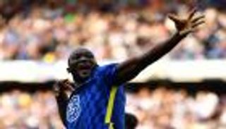 هداف الدوري الإنجليزي.. عقدة عمرها 10 سنوات تُقحم لوكاكو في الصراع