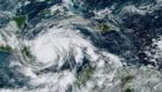 إعصار "شانتو" يجتاح الفلبين.. وإجلاء المئات