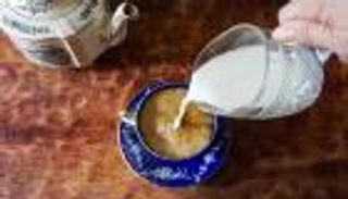 منها الشاي مع الحليب.. تركيبات غذائية تدمر صحتك