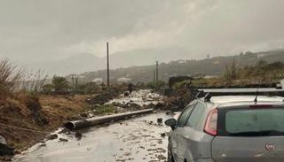 آثار الإعصار بجزيرة 