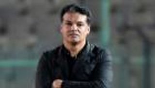 بعد 960 يوما.. إيهاب جلال يعيد المدرسة المصرية إلى بيراميدز