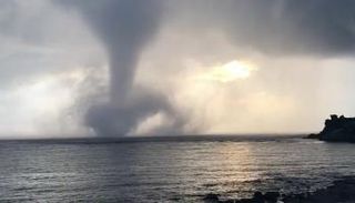 تسعة أشخاص أصيبوا جراء العاصفة