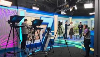 استوديو بإحدى القنوات الفضائية الجزائرية - أرشيفية