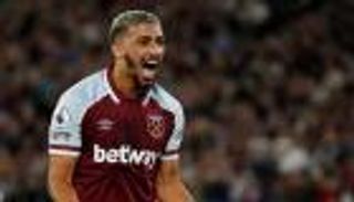 رغم الخيبة.. بن رحمة طوق نجاة وست هام ضد مانشستر يونايتد