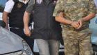 اعتقالات جديدة في صفوف الجيش التركي بالتهمة "المعتادة"